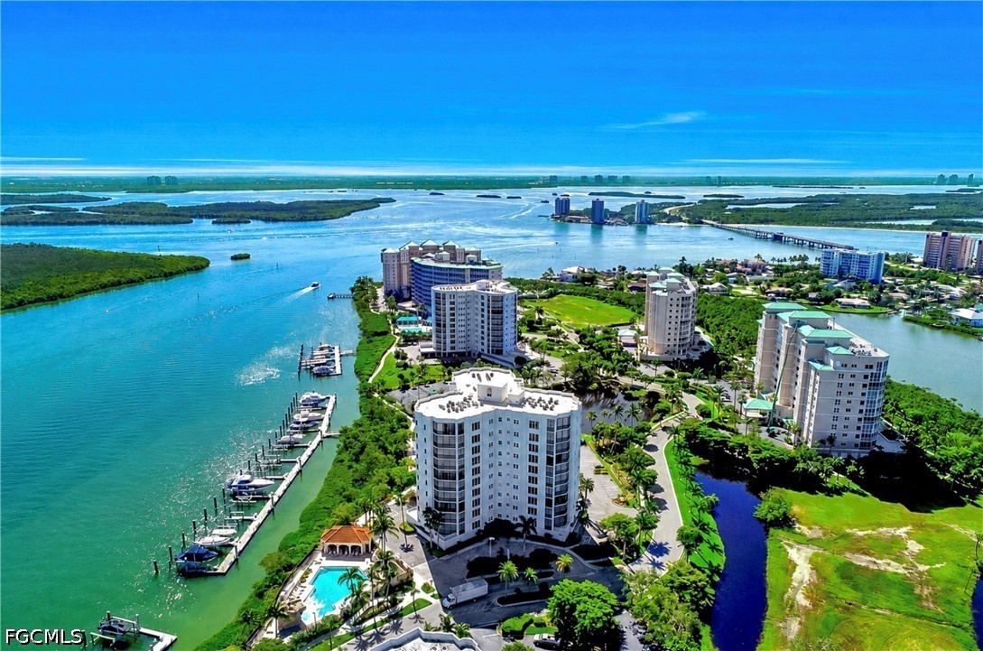 3 Bed Waterfront Home for Sale in Waterside At Bay Beach, photo 44
