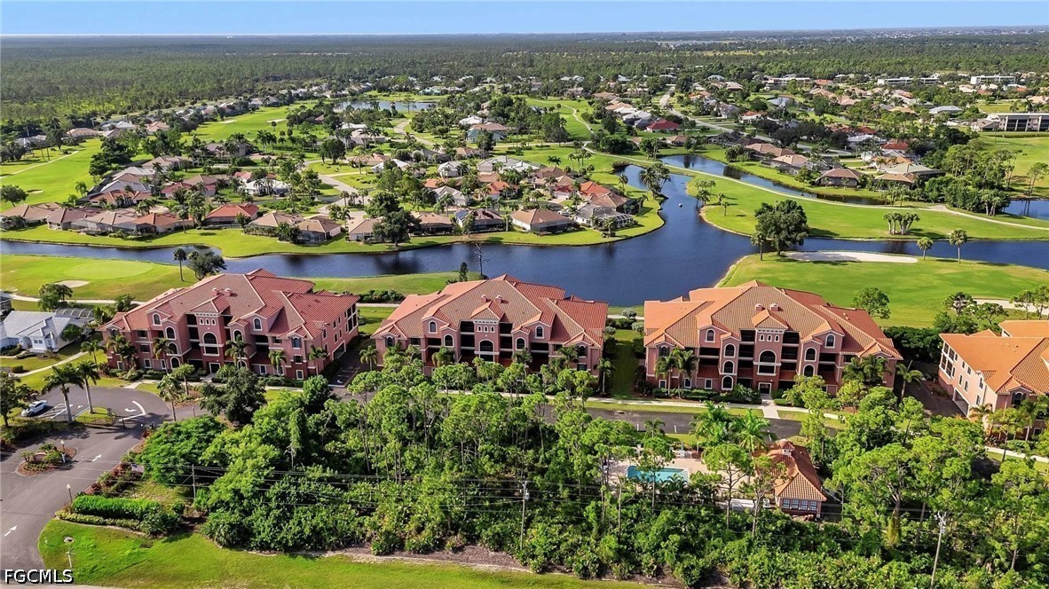 3 Bed Pool Home for Sale in Esplanade, photo 44