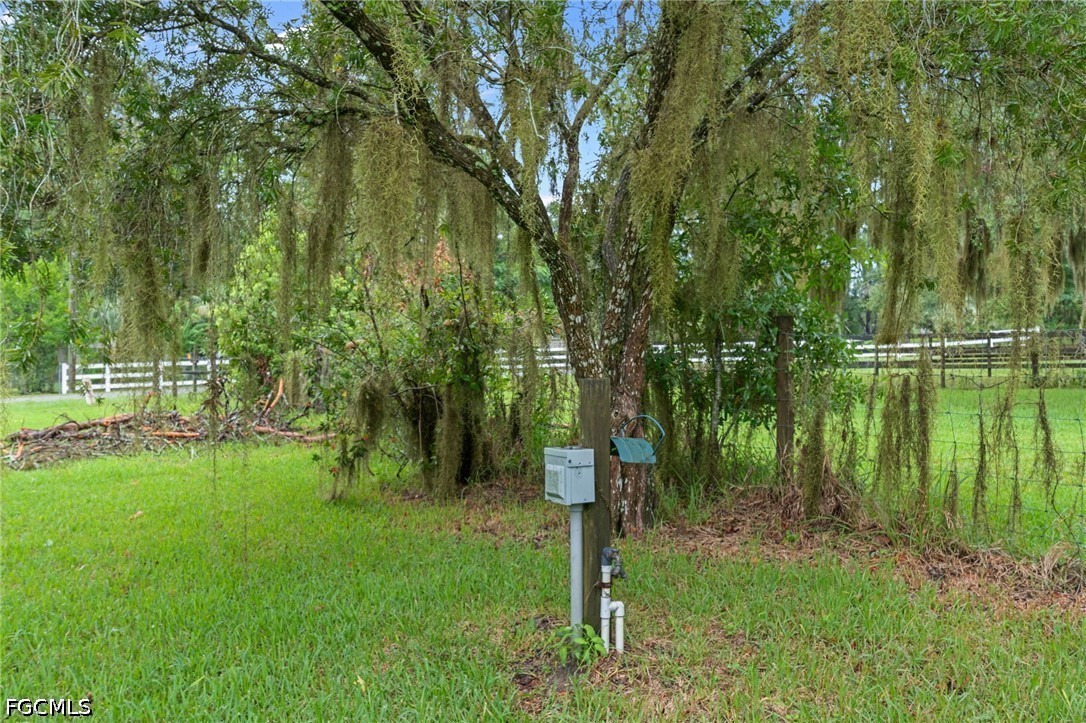 3 Bed SingleFamilyResidence for Sale in Acreage, photo 44