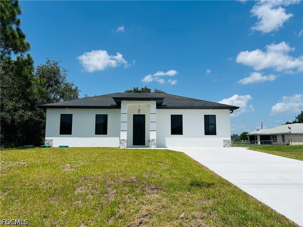 4 Bed SingleFamilyResidence for Sale in Lehigh Acres, photo 44