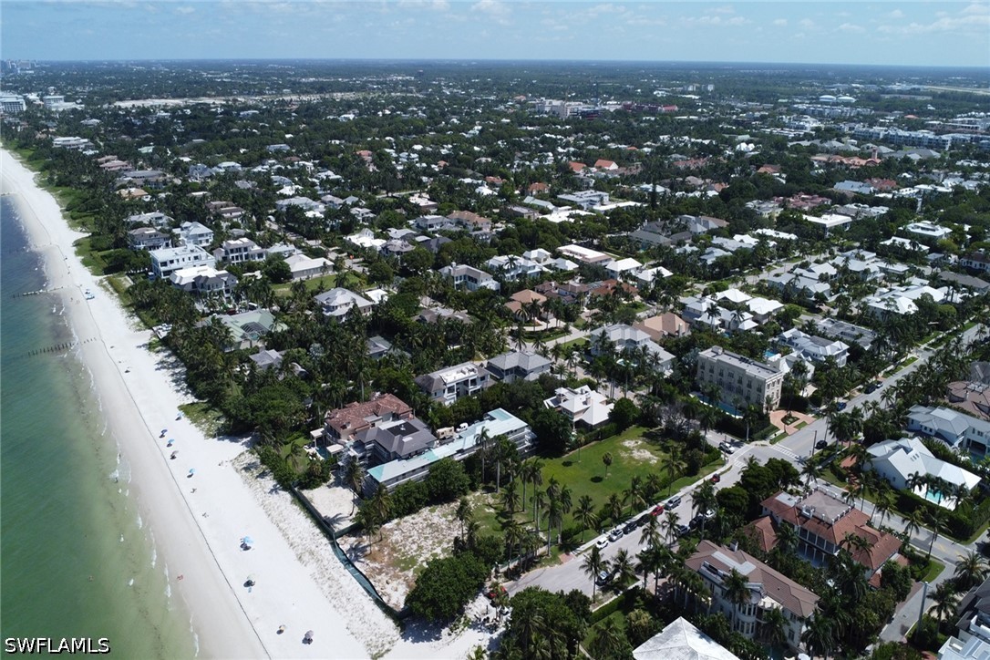 2 Bed Condominium for Sale in Naples, photo 44