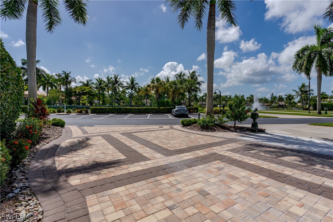 Waterfront Home for Sale in Naples, photo 45