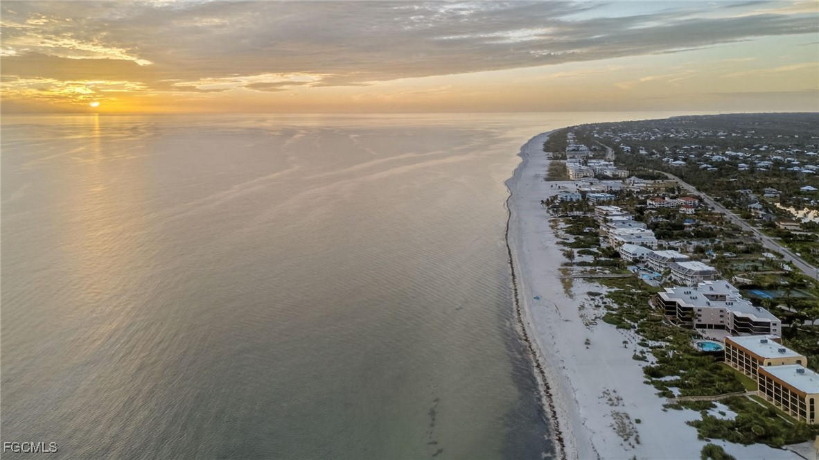 2 Bed Waterfront Home for Sale in Sanibel, photo 45
