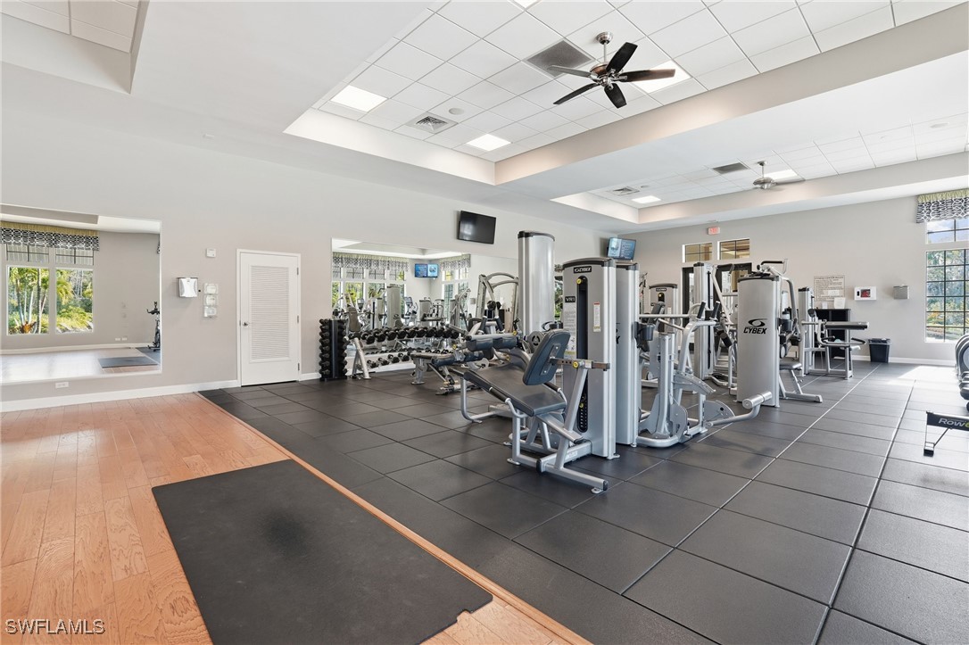 4 Bed SingleFamilyResidence for Sale in Naples, photo 45