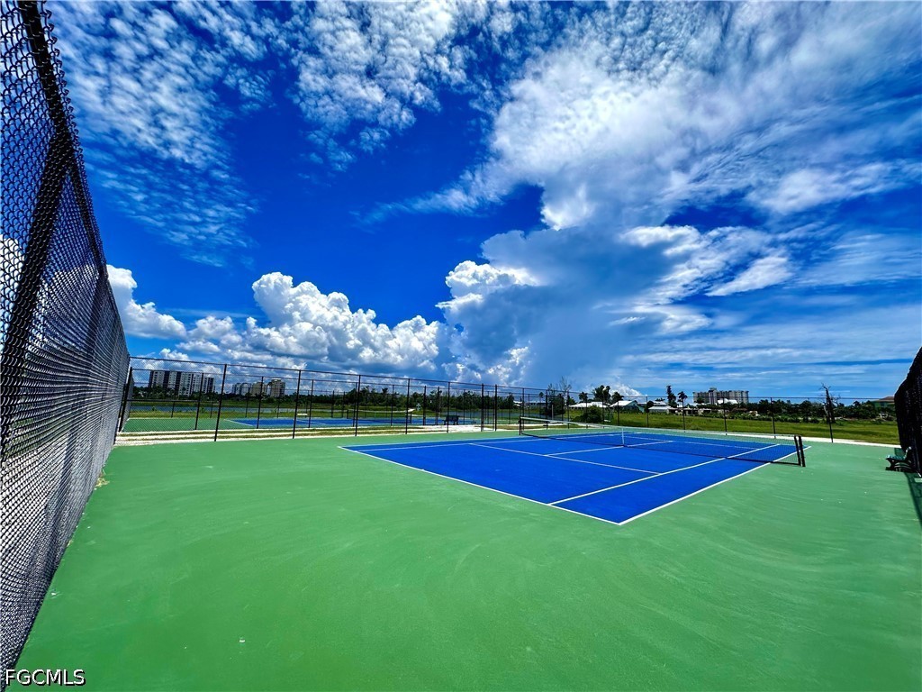 2 Bed Waterfront Home for Sale in Hibiscus Pointe, FL — photo 45