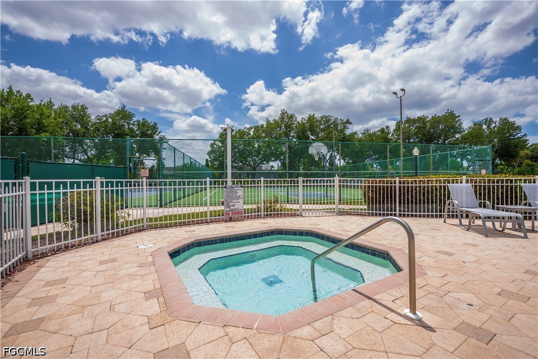 3 Bed SingleFamilyResidence for Sale in Fort Myers, photo 45