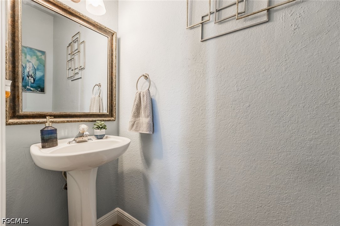 4 Bed SingleFamilyResidence for Sale in Cypress Cay, FL — photo 45