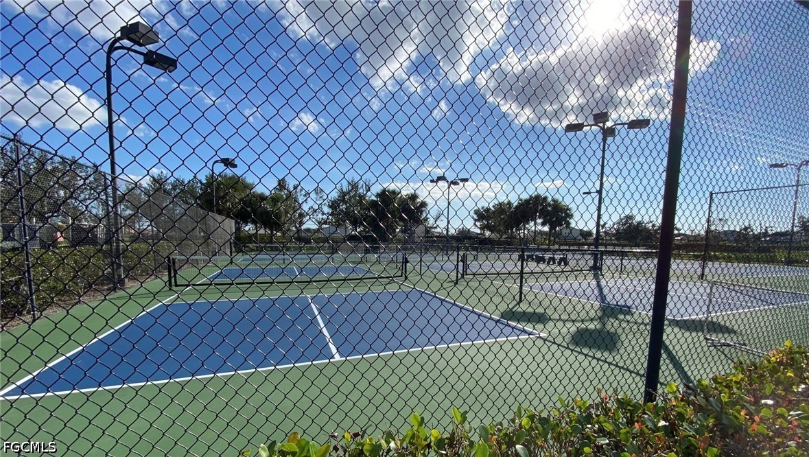 3 Bed Pool Home for Sale in Sandoval, photo 45