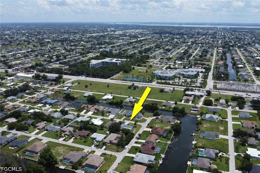 3 Bed SingleFamilyResidence for Sale in Cape Coral, photo 45