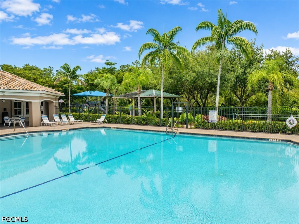 4 Bed Townhouse for Sale in Colonnade At Forum, FL, $289,900 — photo 45