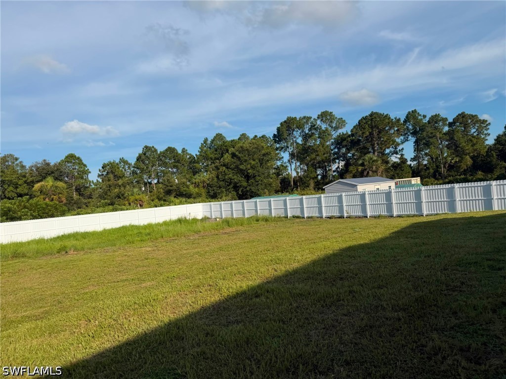 3 Bed SingleFamilyResidence for Sale in Lehigh Acres, photo 45