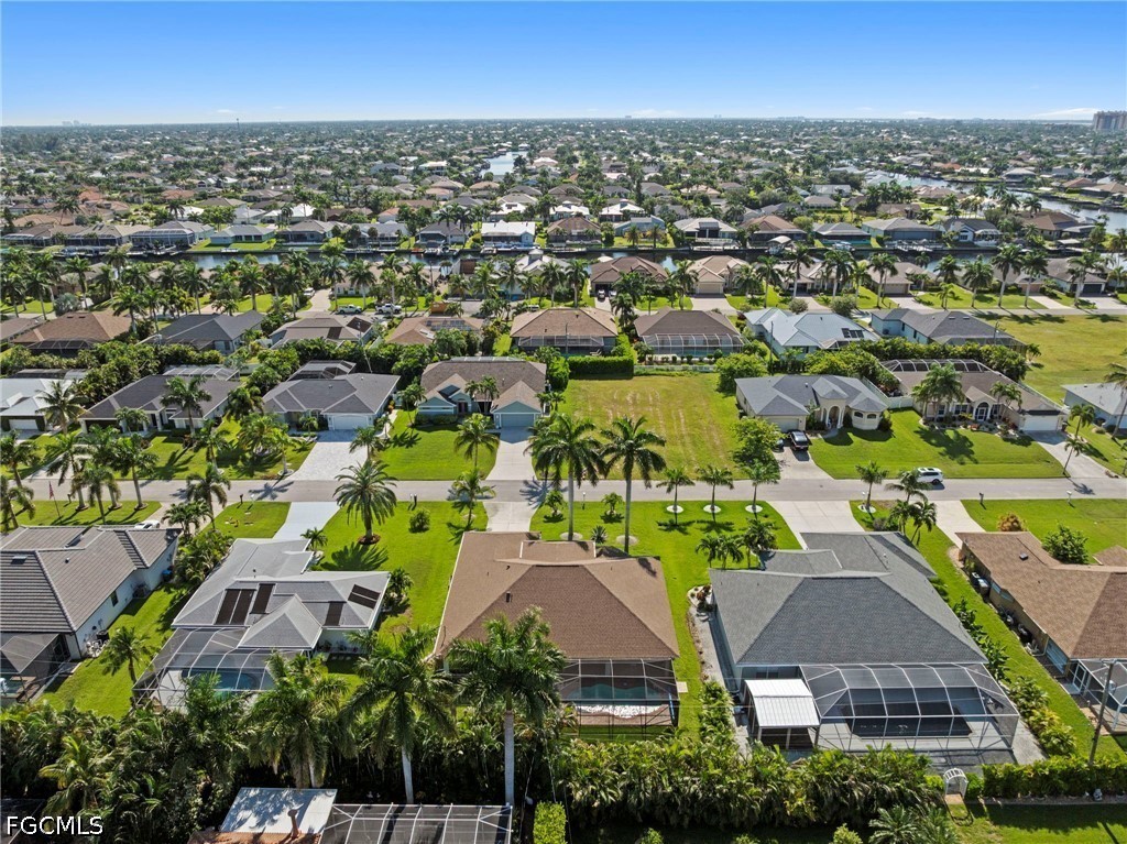 3 Bed Pool Home for Sale in Cape Coral, photo 45