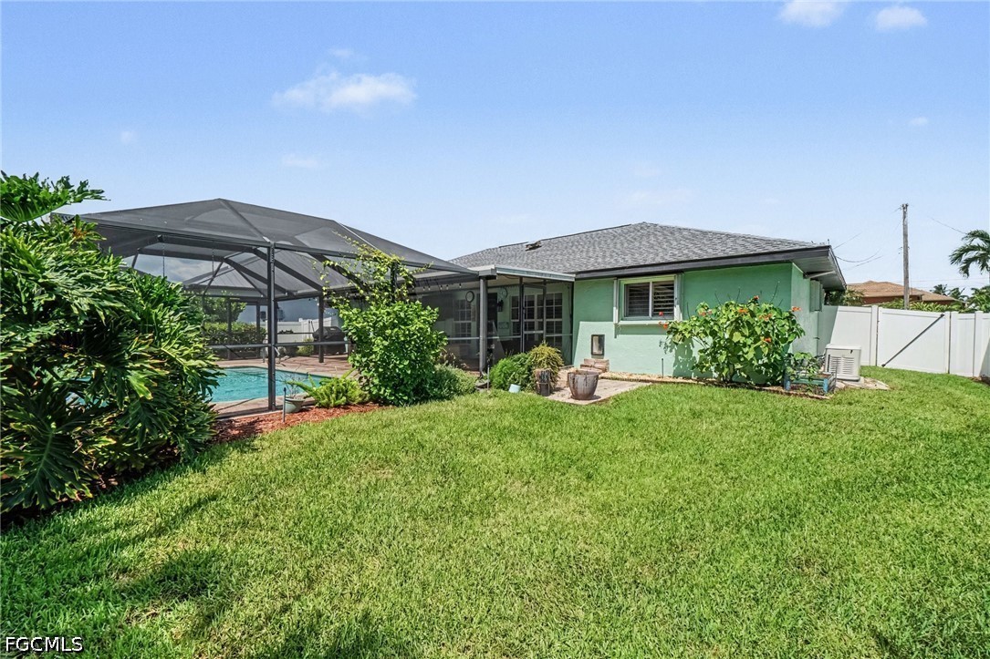 3 Bed Pool Home for Sale in Cape Coral, photo 45