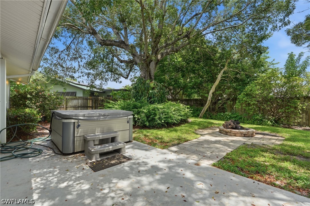 3 Bed SingleFamilyResidence for Sale in Naples, photo 45