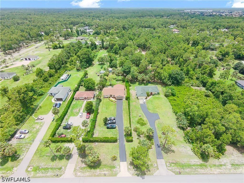3 Bed SingleFamilyResidence for Sale in Naples, photo 45