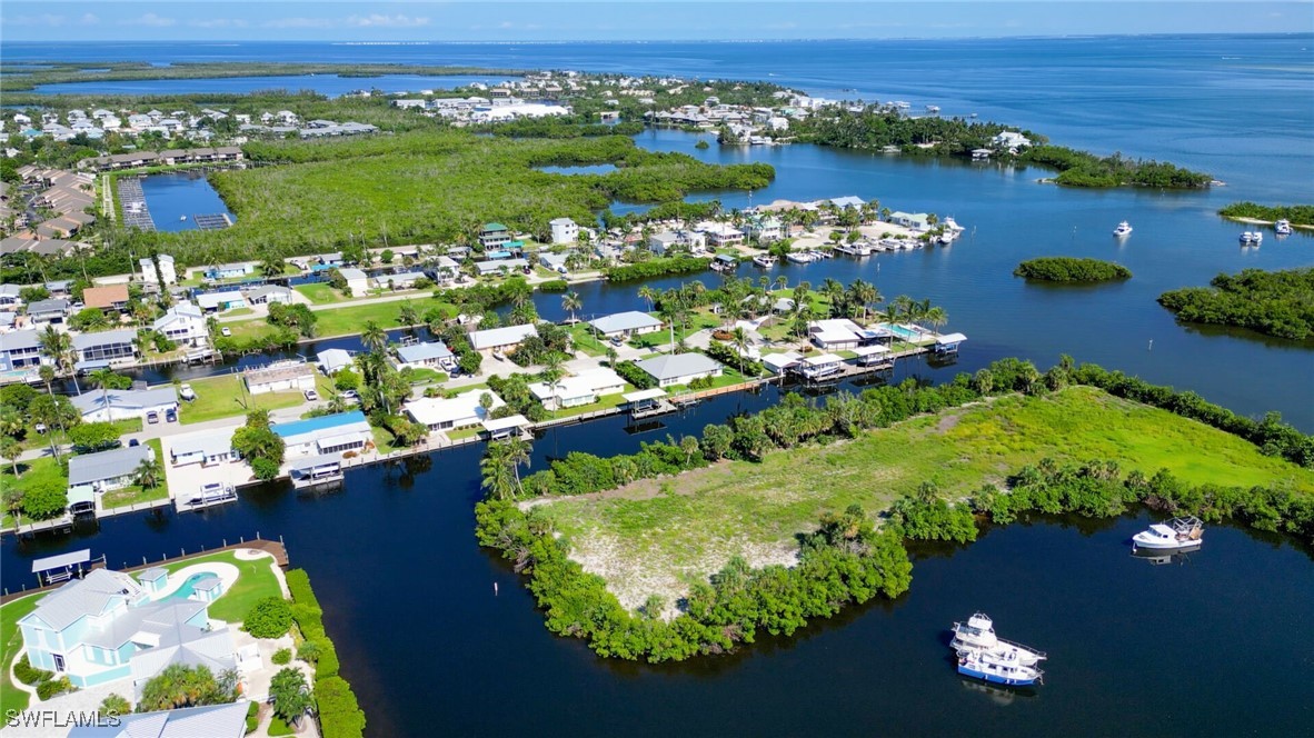 2 Bed Waterfront Home for Sale in Bokeelia, photo 46