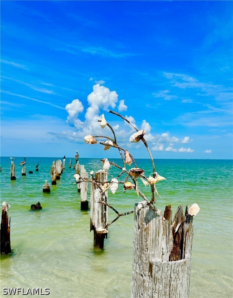 1 Bed Waterfront Home for Sale in Fort Myers Beach, photo 46