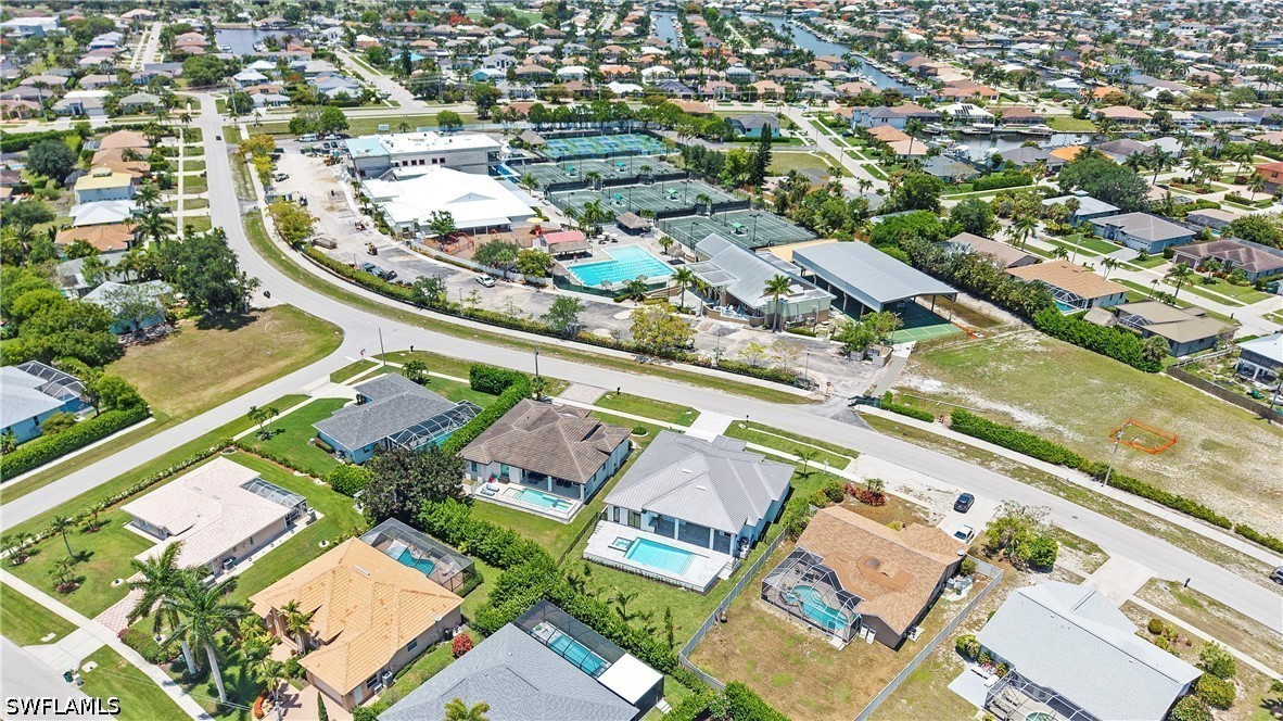 5 Bed Pool Home for Sale in Marco Island, photo 46