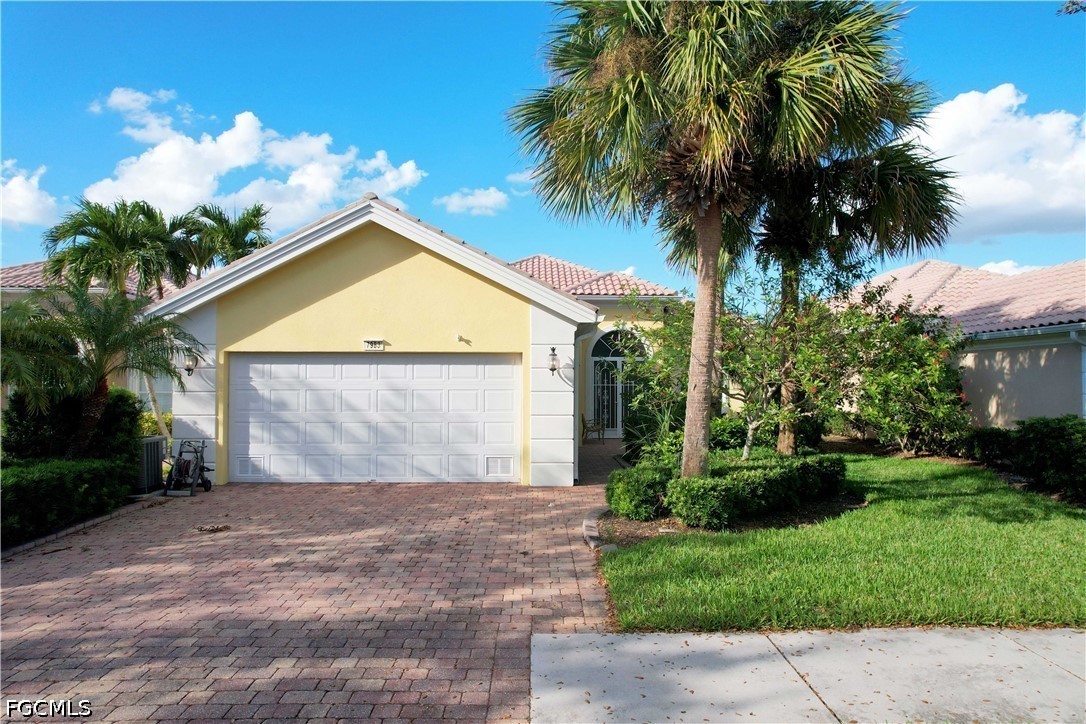 3 Bed Waterfront Home for Sale in Verona Walk, photo 46