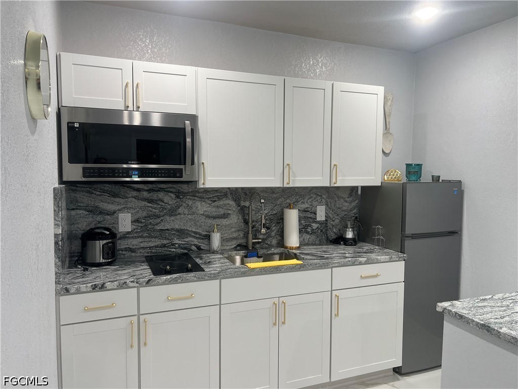 3 Bed Pool Home for Sale in Cape Coral, photo 46