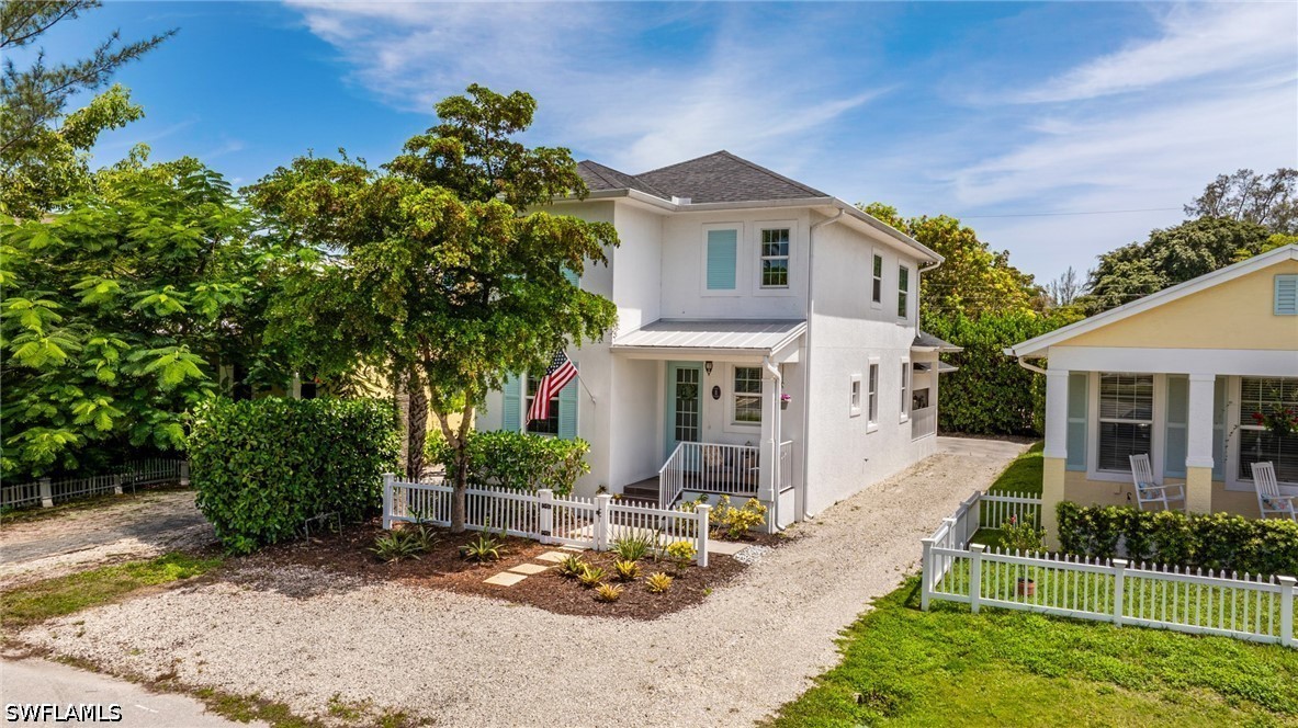 5 Bed SingleFamilyResidence for Sale in Kelly Plaza, FL — photo 46