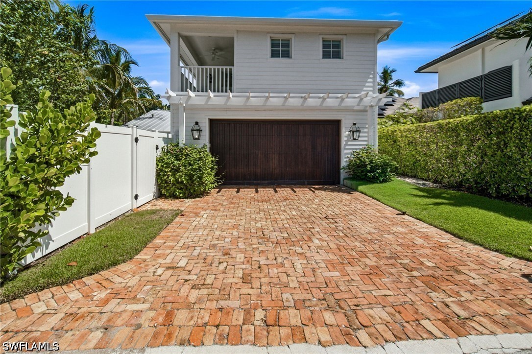 4 Bed Pool Home for Sale in Olde Naples, FL, $6,300,000 — photo 46