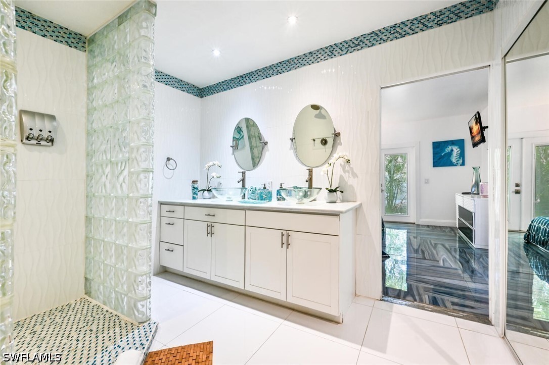 3 Bed SingleFamilyResidence for Sale in Naples, FL, $5,500 — photo 46