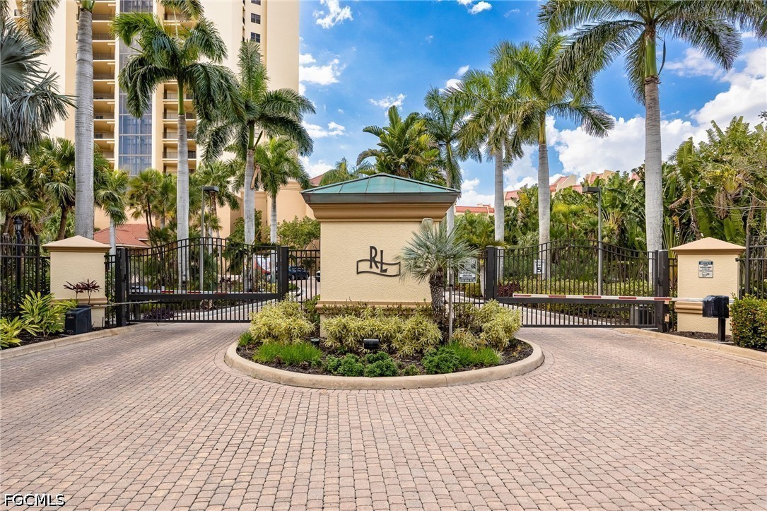 4 Bed Waterfront Home for Sale in Fort Myers, photo 46