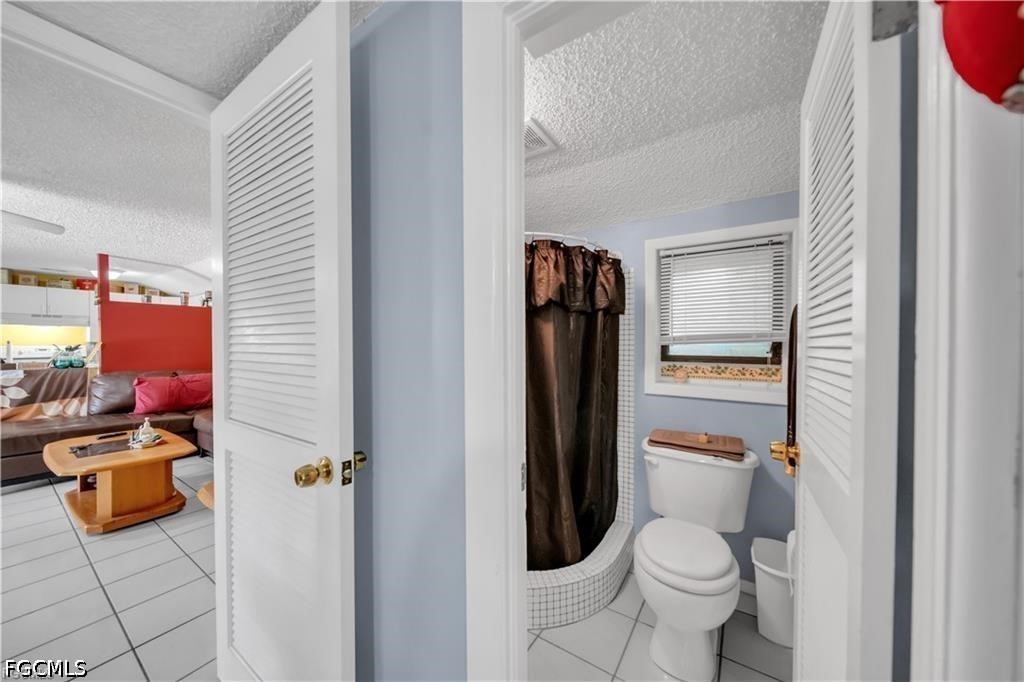 5 Bed SingleFamilyResidence for Sale in North Fort Myers, photo 46