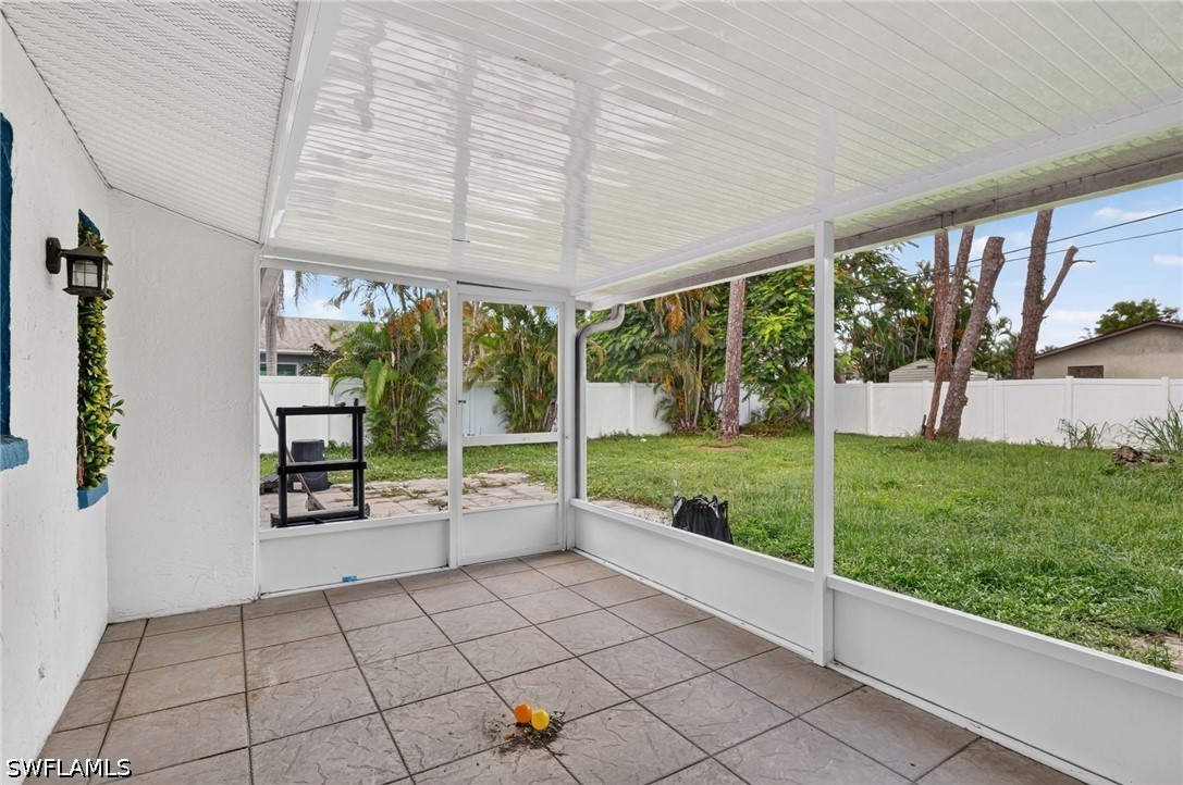 4 Bed Duplex for Sale in Naples Park, photo 46