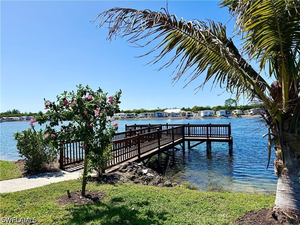 1 Bed ManufacturedHome for Sale in Naples, photo 46