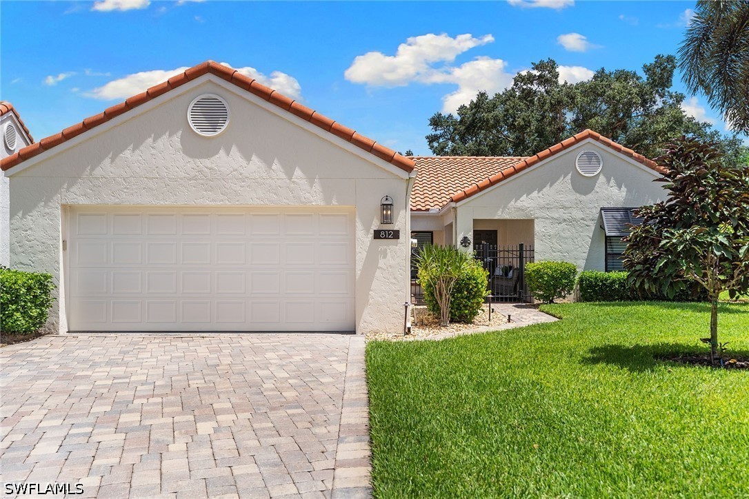 3 Bed SingleFamilyResidence for Sale in Naples, photo 46