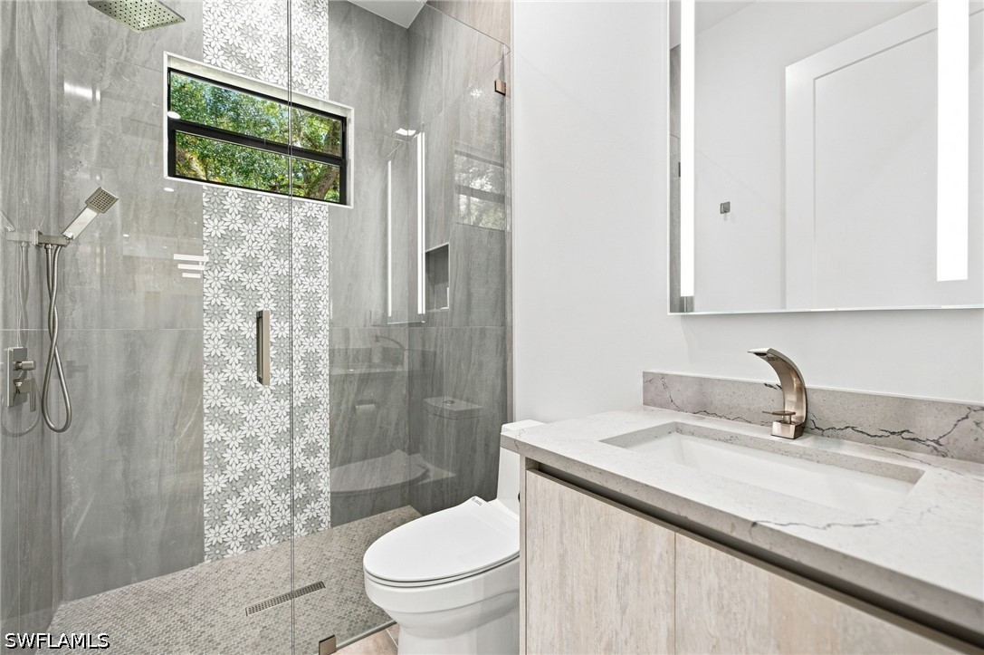 4 Bed SingleFamilyResidence for Sale in Naples, photo 46