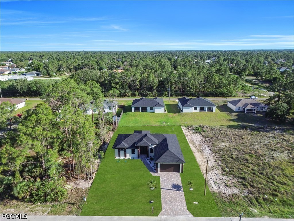 4 Bed SingleFamilyResidence for Sale in Lehigh Acres, photo 46