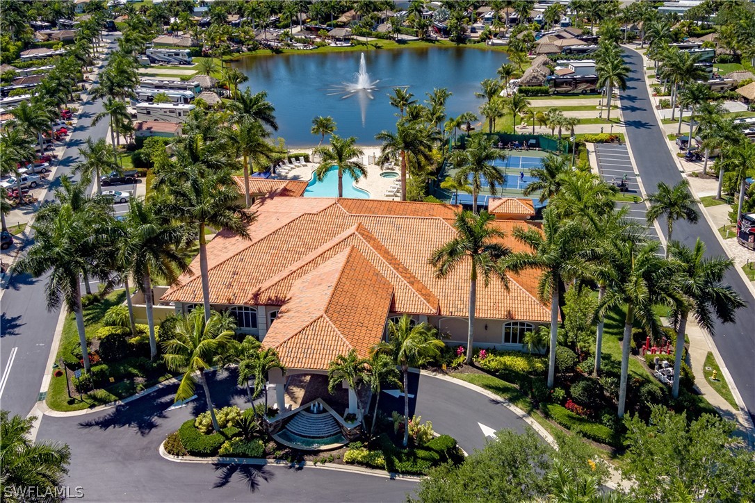 Waterfront Home for Sale in Naples, photo 47
