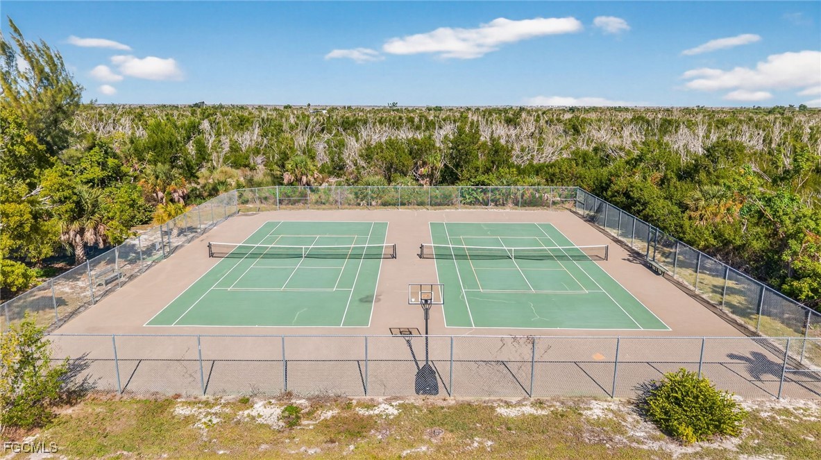 4 Bed Pool Home for Sale in Sanibel, photo 47