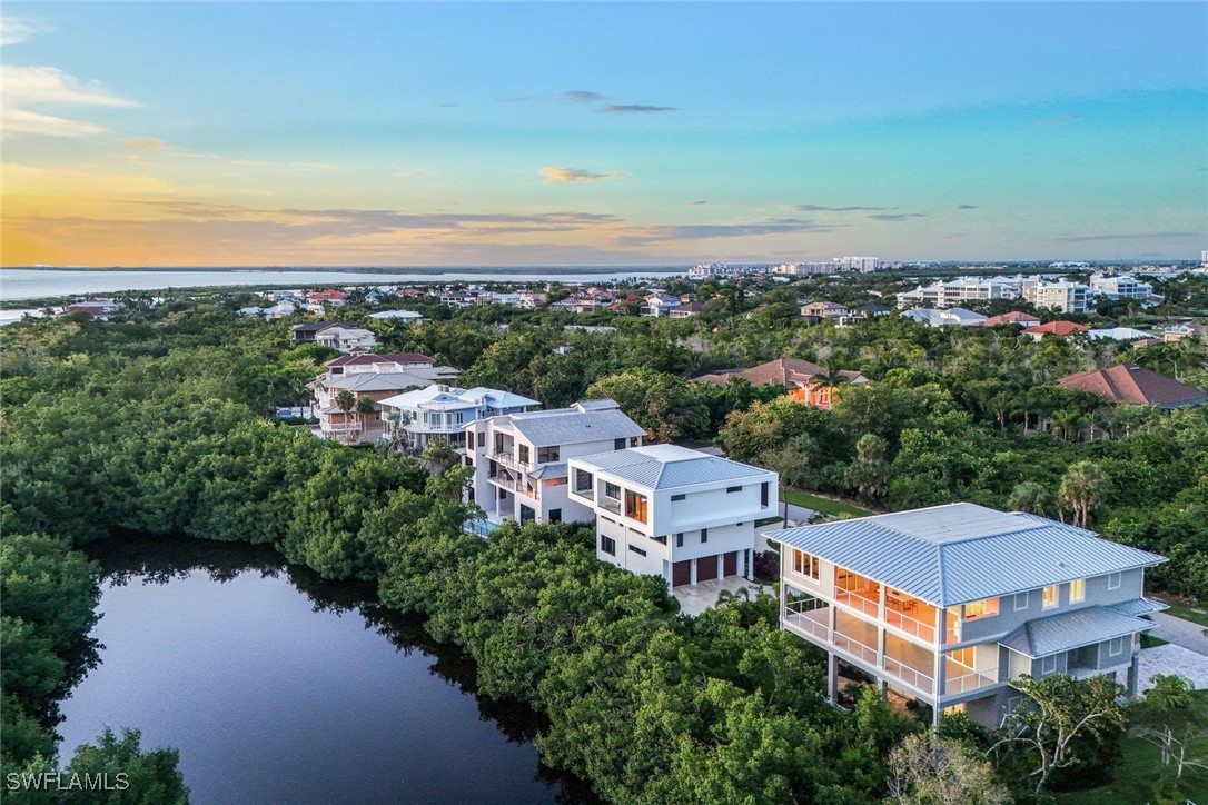 5 Bed Waterfront Home for Sale in Hideaway Beach, photo 47