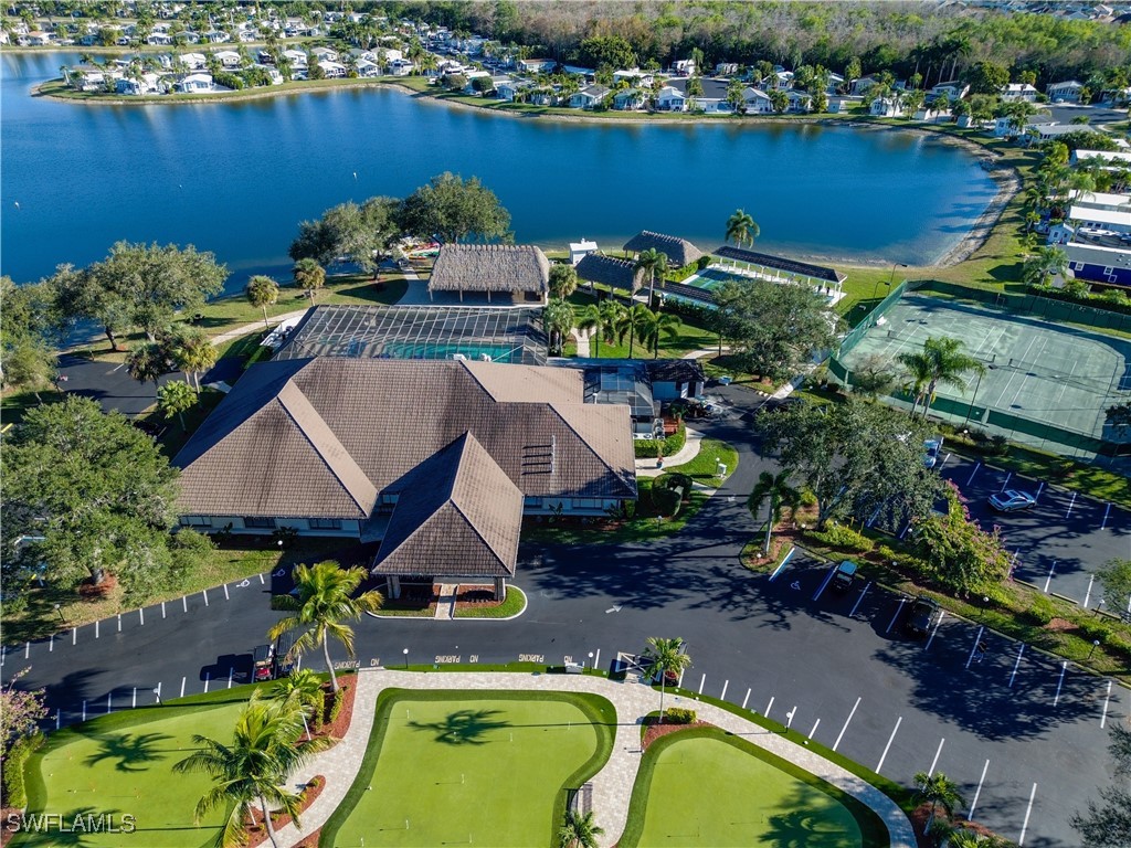 1 Bed Waterfront Home for Sale in Naples, photo 47