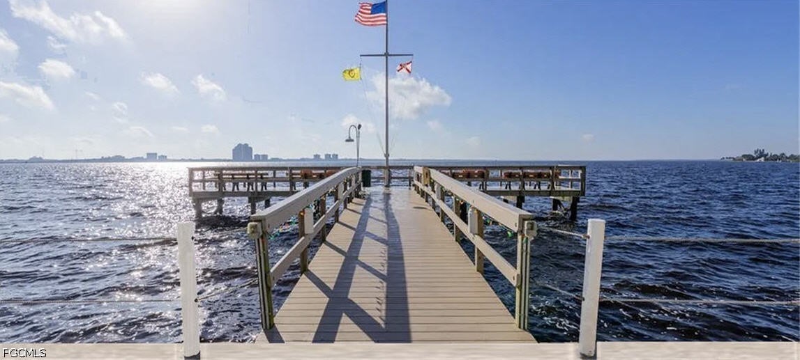 1 Bed Waterfront Home for Sale in Schooner Bay, photo 47