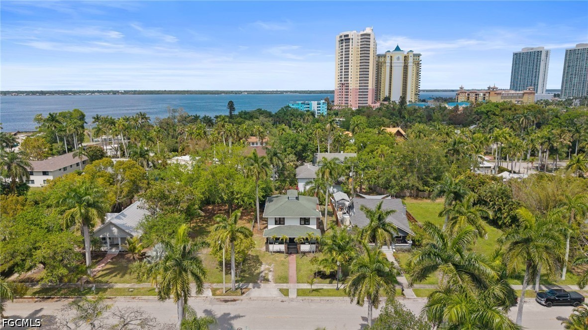 4 Bed SingleFamilyResidence for Sale in Dean Park, photo 47