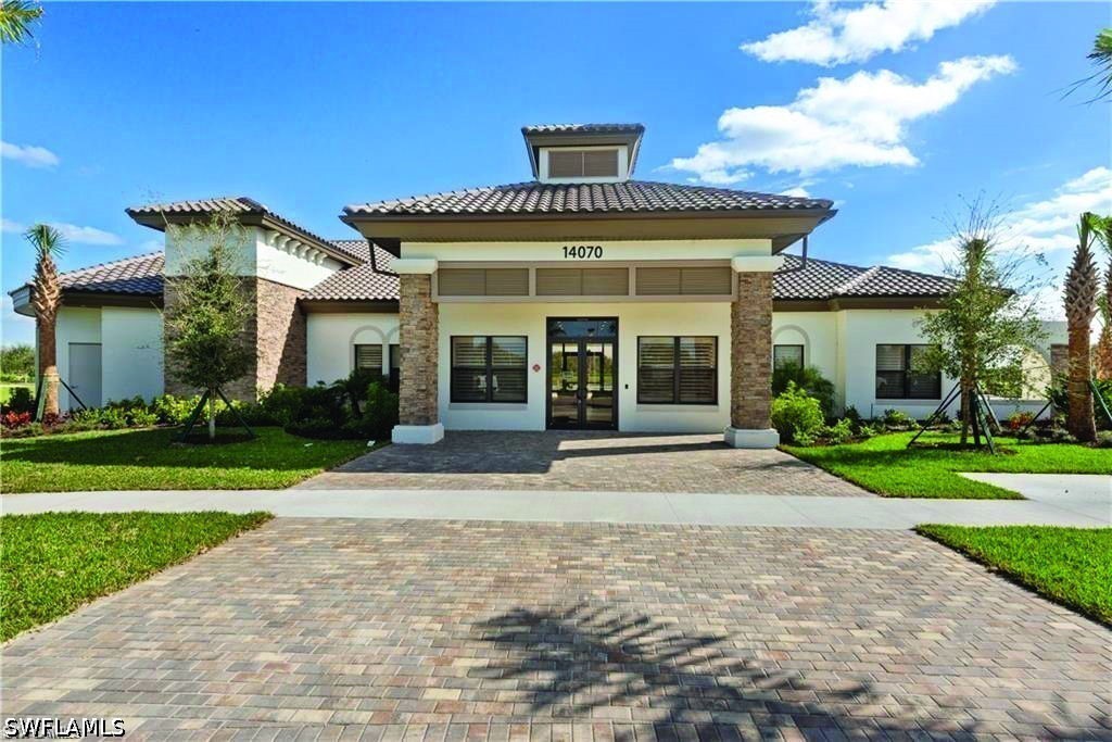 3 Bed Pool Home for Sale in Portico, photo 47