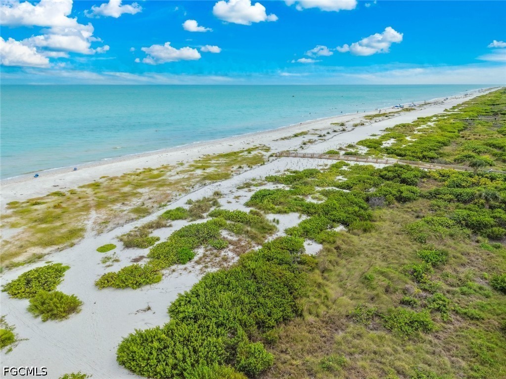 2 Bed Pool Home for Sale in Sanibel, FL, $779,000 — photo 47