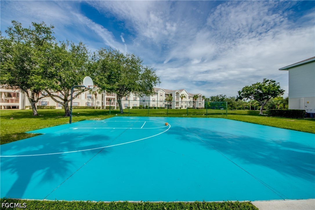 2 Bed Condominium for Sale in Coral Cove, photo 47