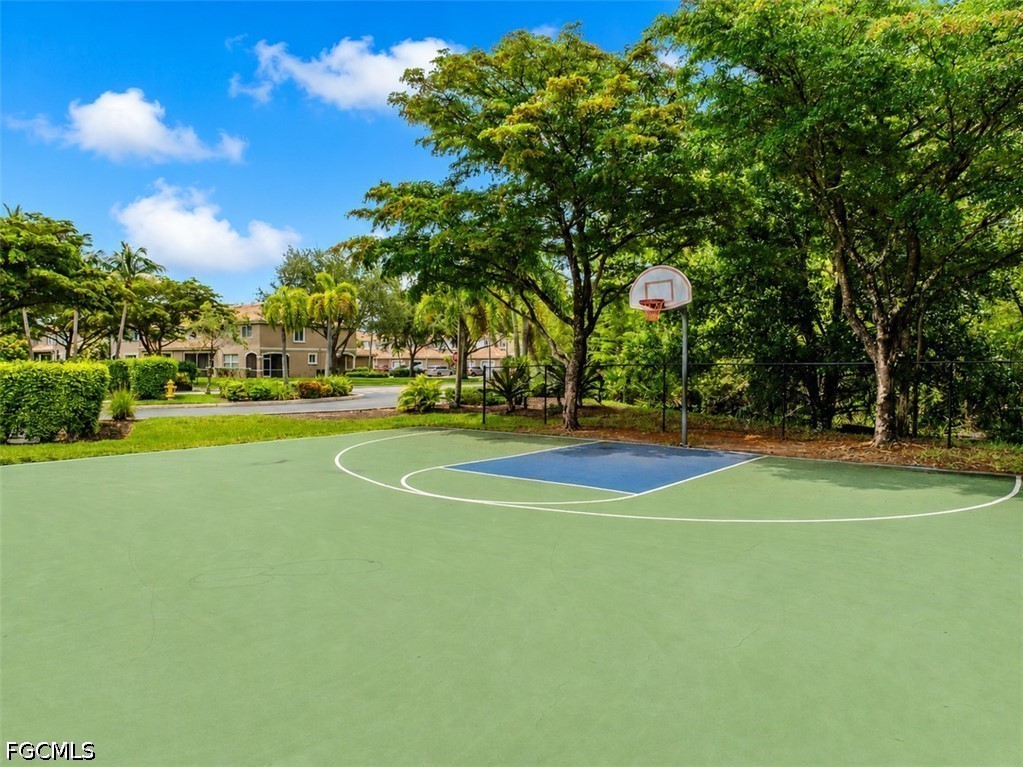 4 Bed Townhouse for Sale in Colonnade At Forum, FL, $289,900 — photo 47