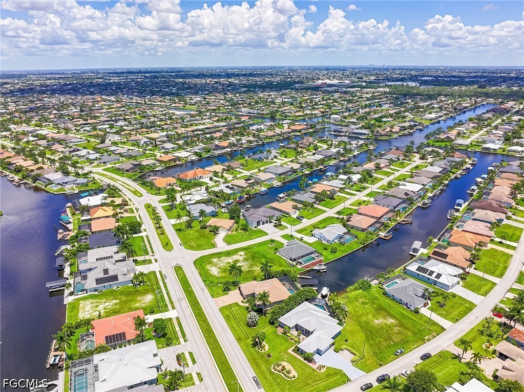4 Bed Pool Home for Sale in Cape Coral, photo 47