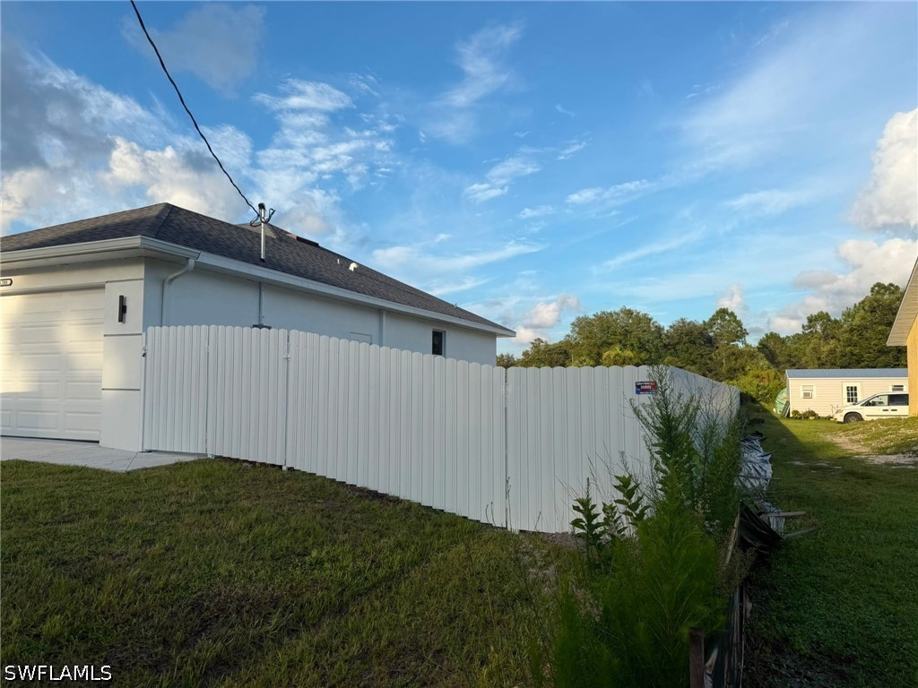 3 Bed SingleFamilyResidence for Sale in Lehigh Acres, photo 47