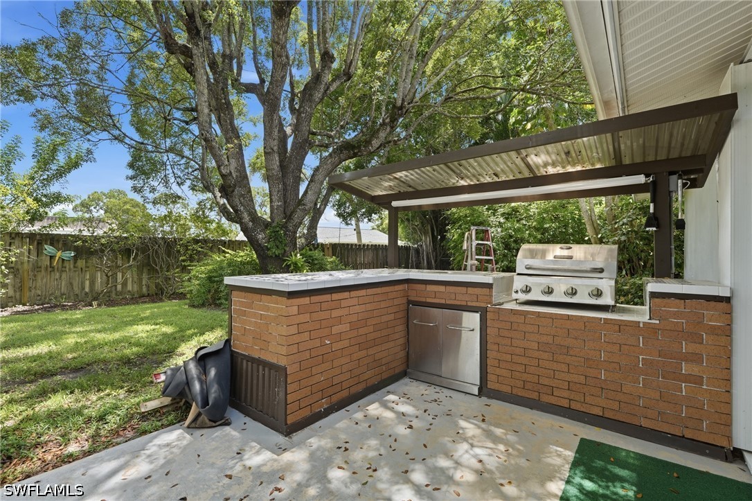 3 Bed SingleFamilyResidence for Sale in Naples, photo 47