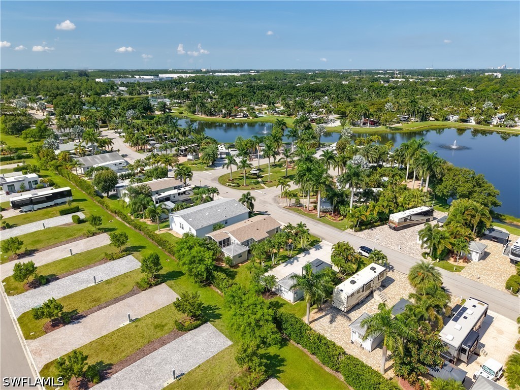 2 Bed ManufacturedHome for Sale in Fort Myers, photo 47