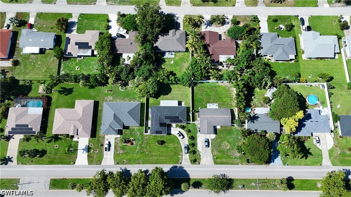 3 Bed SingleFamilyResidence for Sale in Cape Coral, photo 47