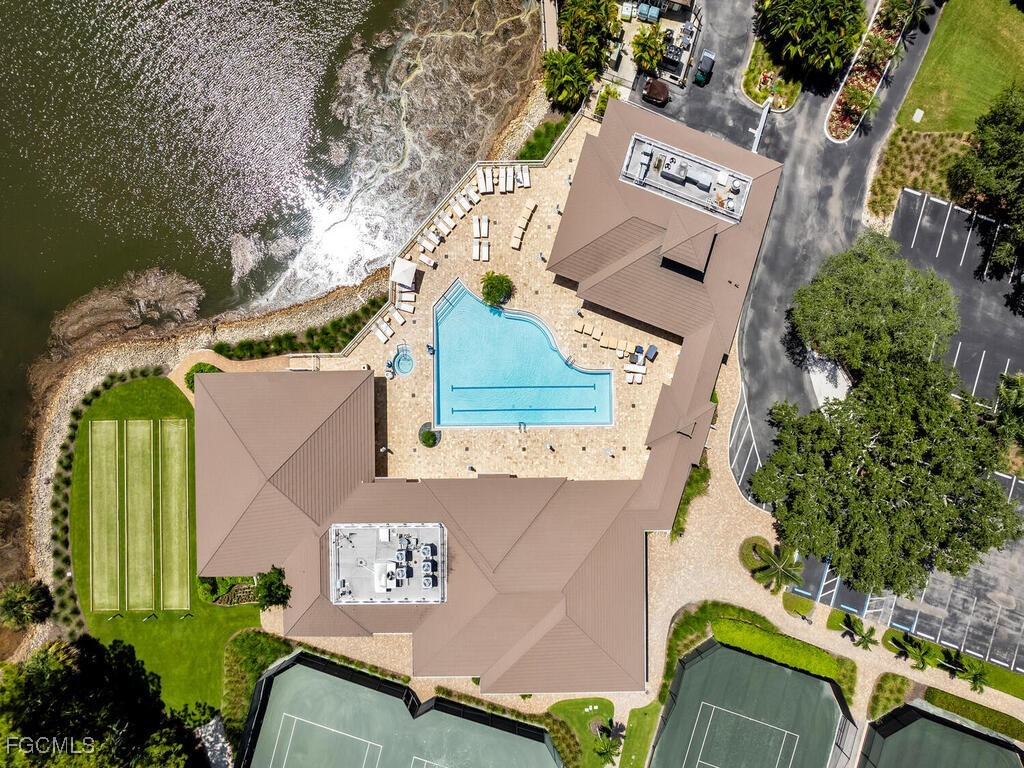 2 Bed Condominium for Sale in Naples, FL, $230,000 — photo 48